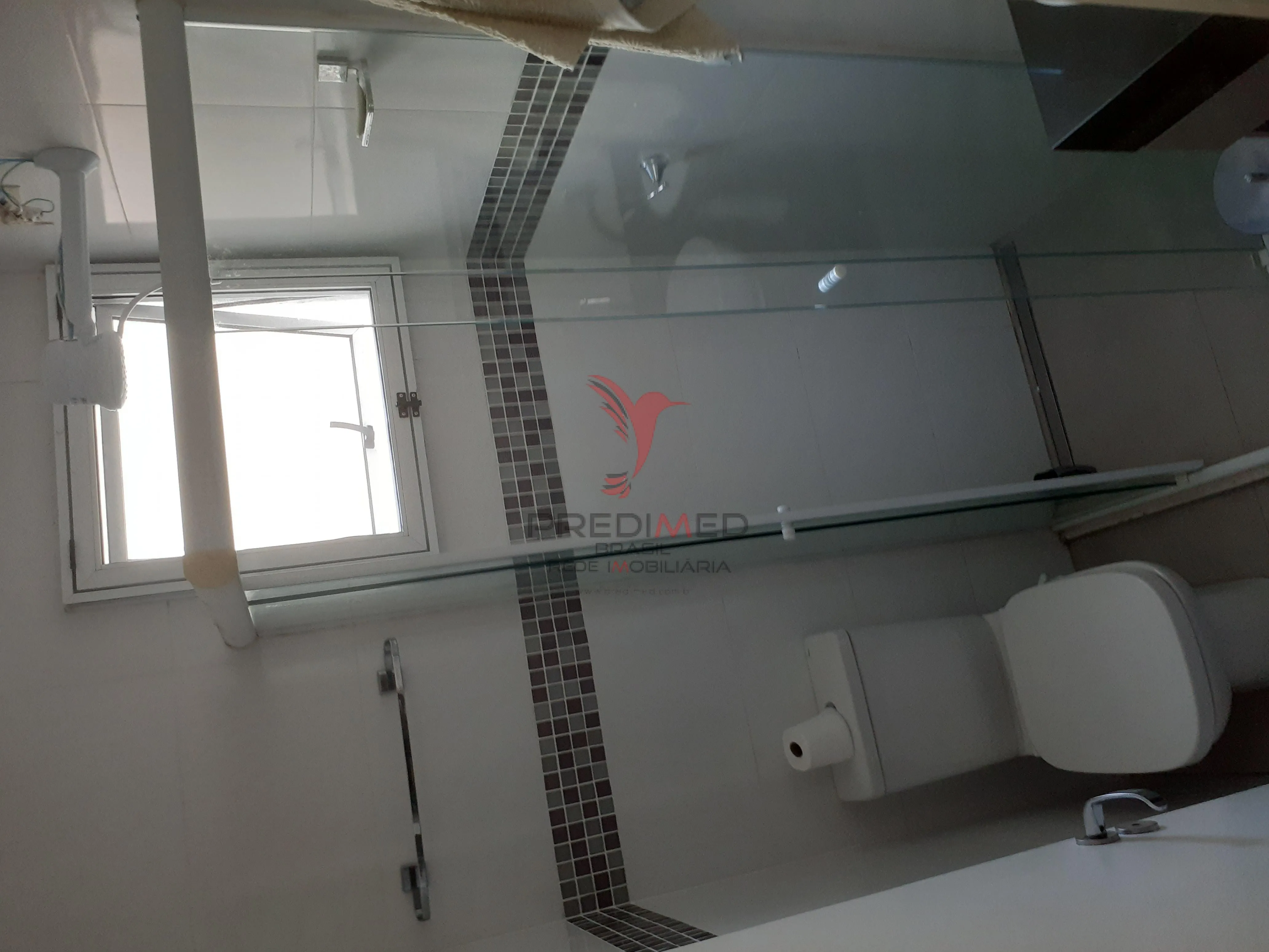 Imagem CASA NO MORADAS CLUB, IMPECÁVEL, ACABAMENTO EM ALTO PADRÃO, VALE A PENA CONHECER