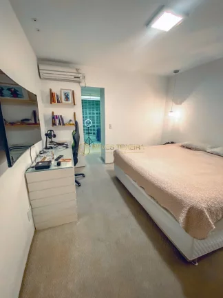 Imagem Apartamento Reformado!!! Com Projeto De Iluminação e Escritório!!! Garagem Coberta!!!