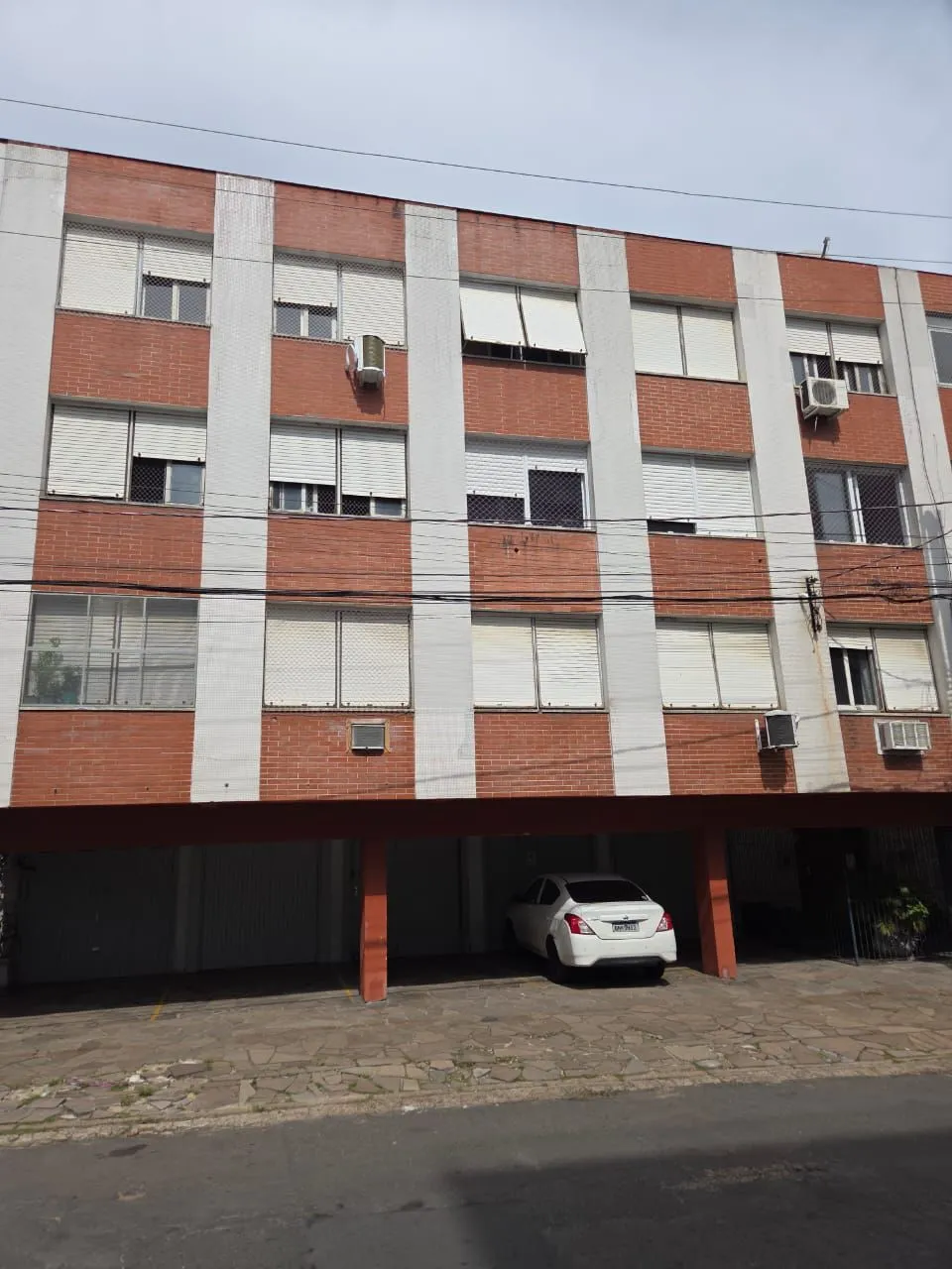 Imagem Apartamento à Venda - Dona Eugênia - Amplo e Confortável!