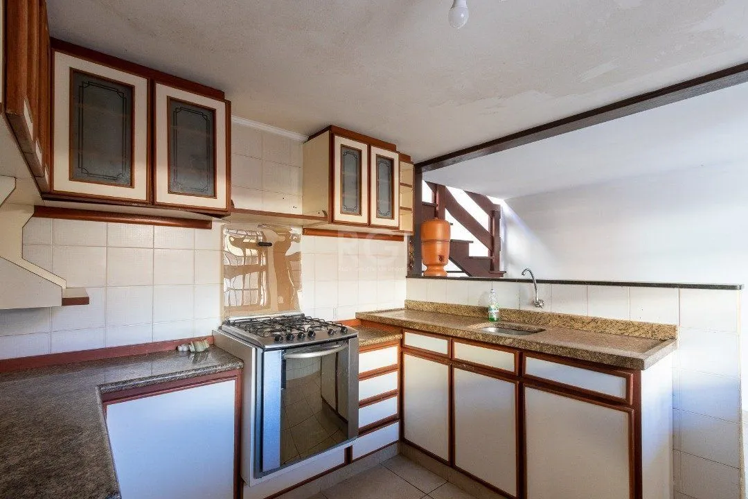 Imagem Casa para Venda - 280m², 3 dormitórios, sendo 1 suites, 2 vagas - Espirito Santo
