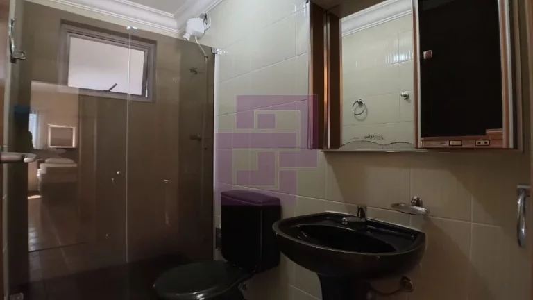 Imagem Apartamento com 03 dormitórios para locação na praia da Enseada Guarujá.