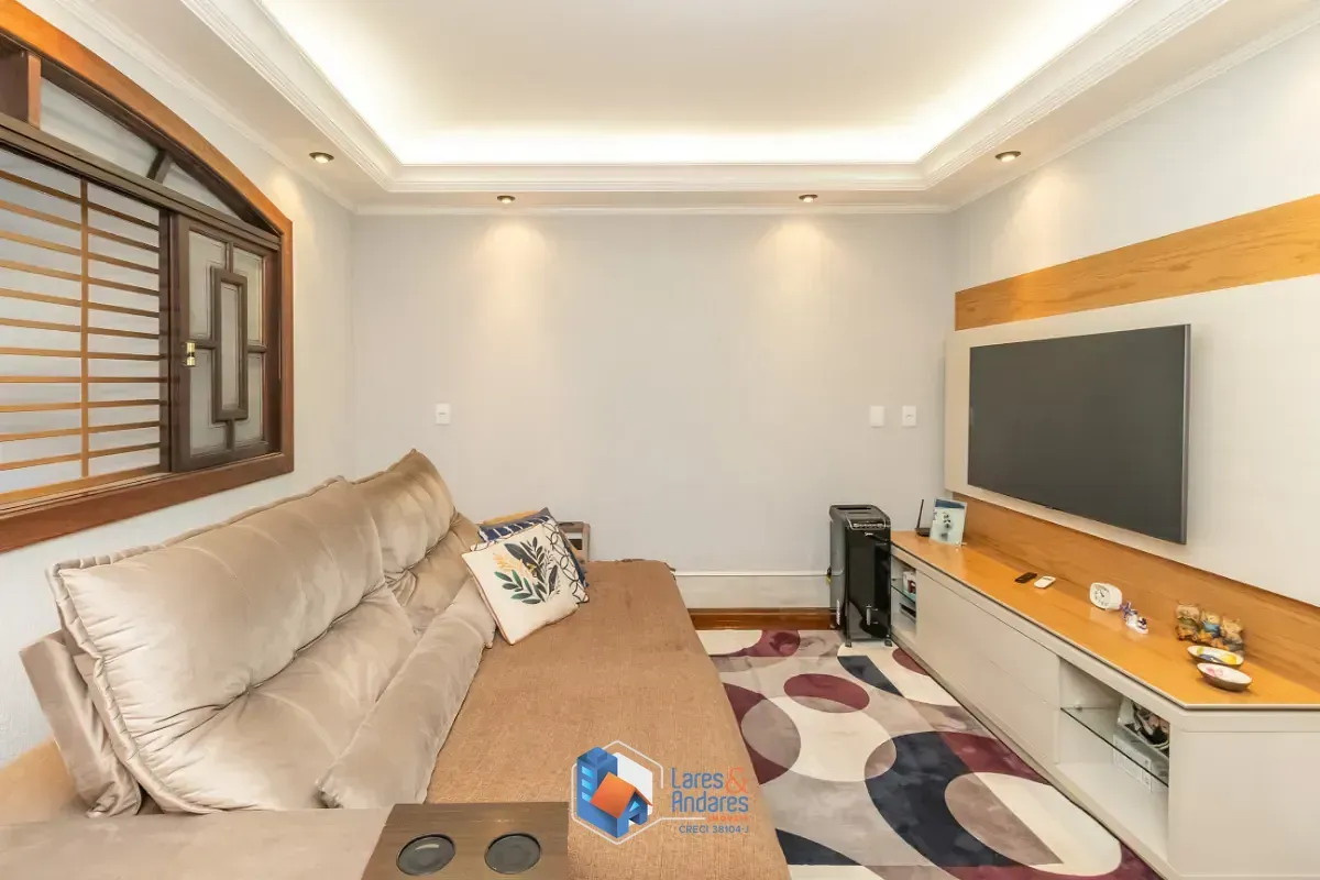 Imagem Sobrado para venda em Vila Amália (Zona Norte) com 3 quartos, sendo 1 suíte, 130m²