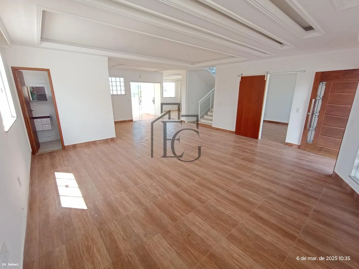 Imagem Casa em Condomínio para Venda em Saquarema, Retiro (Bacaxá), 5 dormitórios, 4 suítes, 2 banheiros, 4 vagas