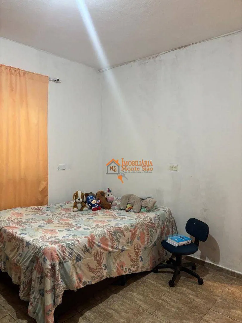 Imagem Sobrado com 4 dormitórios à venda, 166 m² por R$ 650.000,00 - Cidade Soberana - Guarulhos/SP