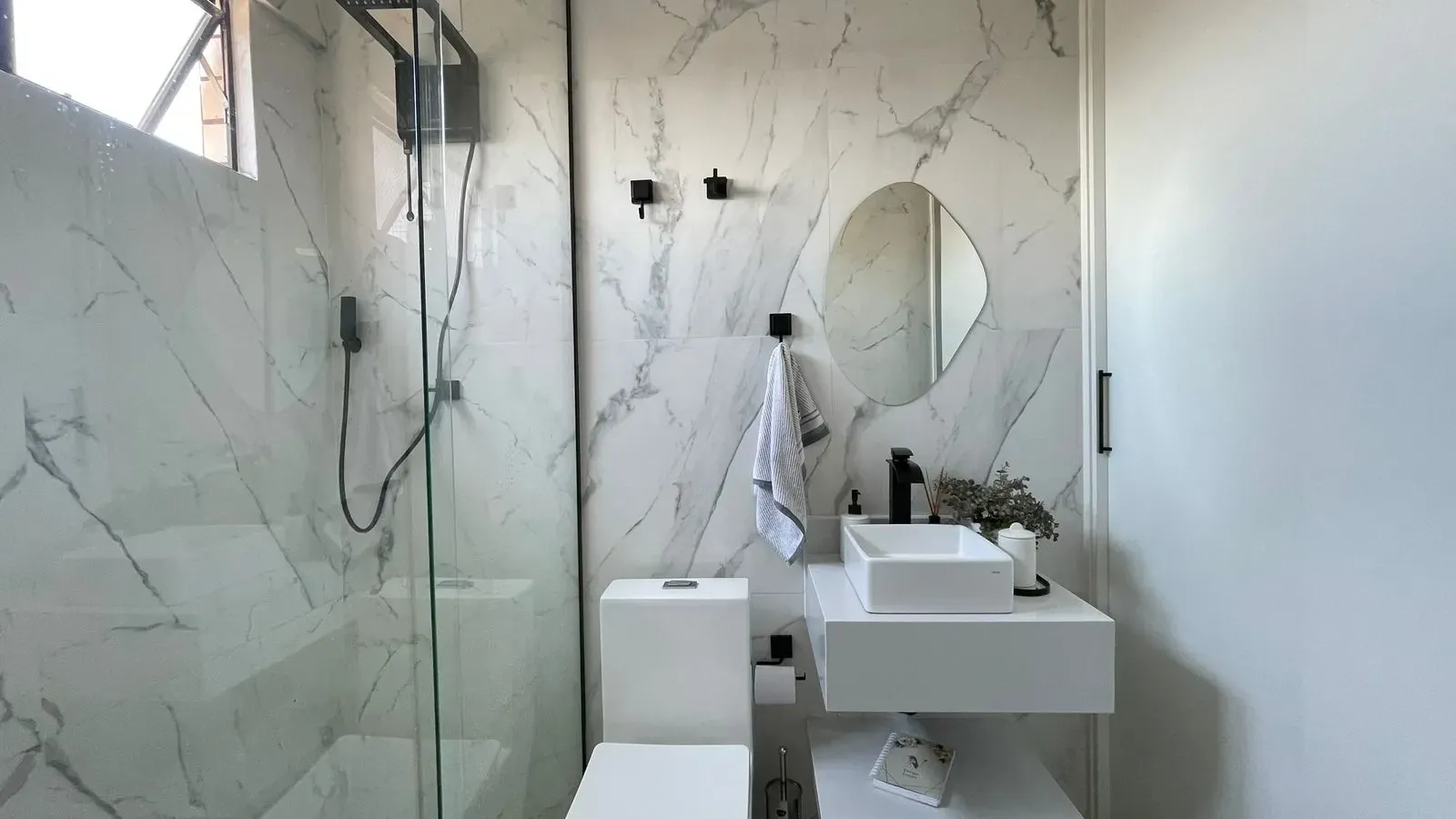 Imagem Apartamento com 2 Quartos à Venda, 93 m² em Marapé - Santos
