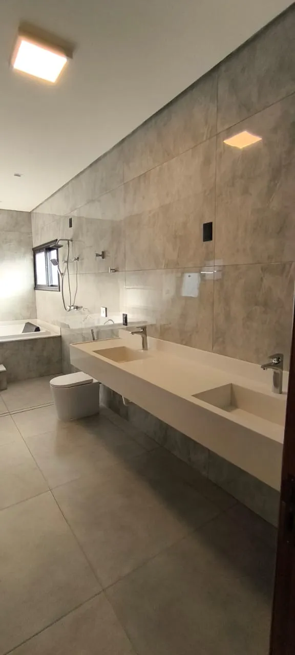 Imagem Casa de Condomínio com 3 Suítes e 5 banheiros à Venda, 528 m² por R$ 5.800.000