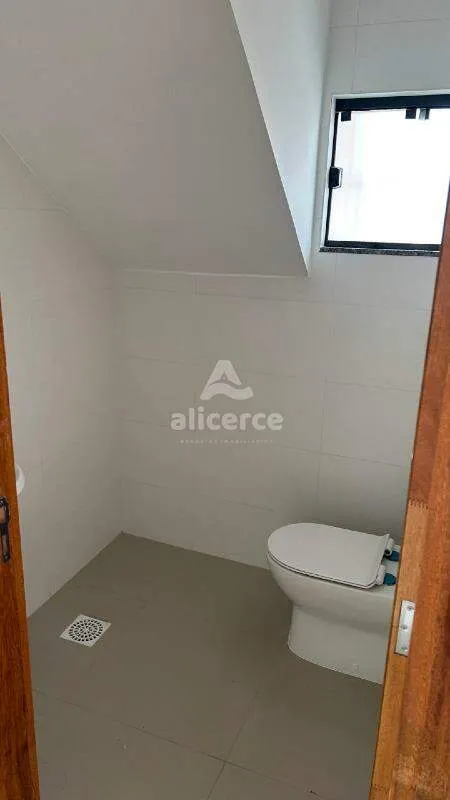 Imagem Sobrados Novos com 3 Dormitórios 1 suíte e e Spa Privativo - Sertão do Imaruí - São José - SC