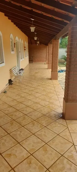 Imagem Chácara à venda em Araçoiaba da Serra-SP: 3 quartos, 1 suíte, 3 banheiros, rico pomar, campo de futebol