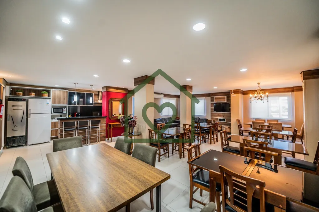 Imagem Apartamento no Sarandi 64 m² com 2 dormitórios. Seminovo, amplo living com 2 ambientes com sacada,...