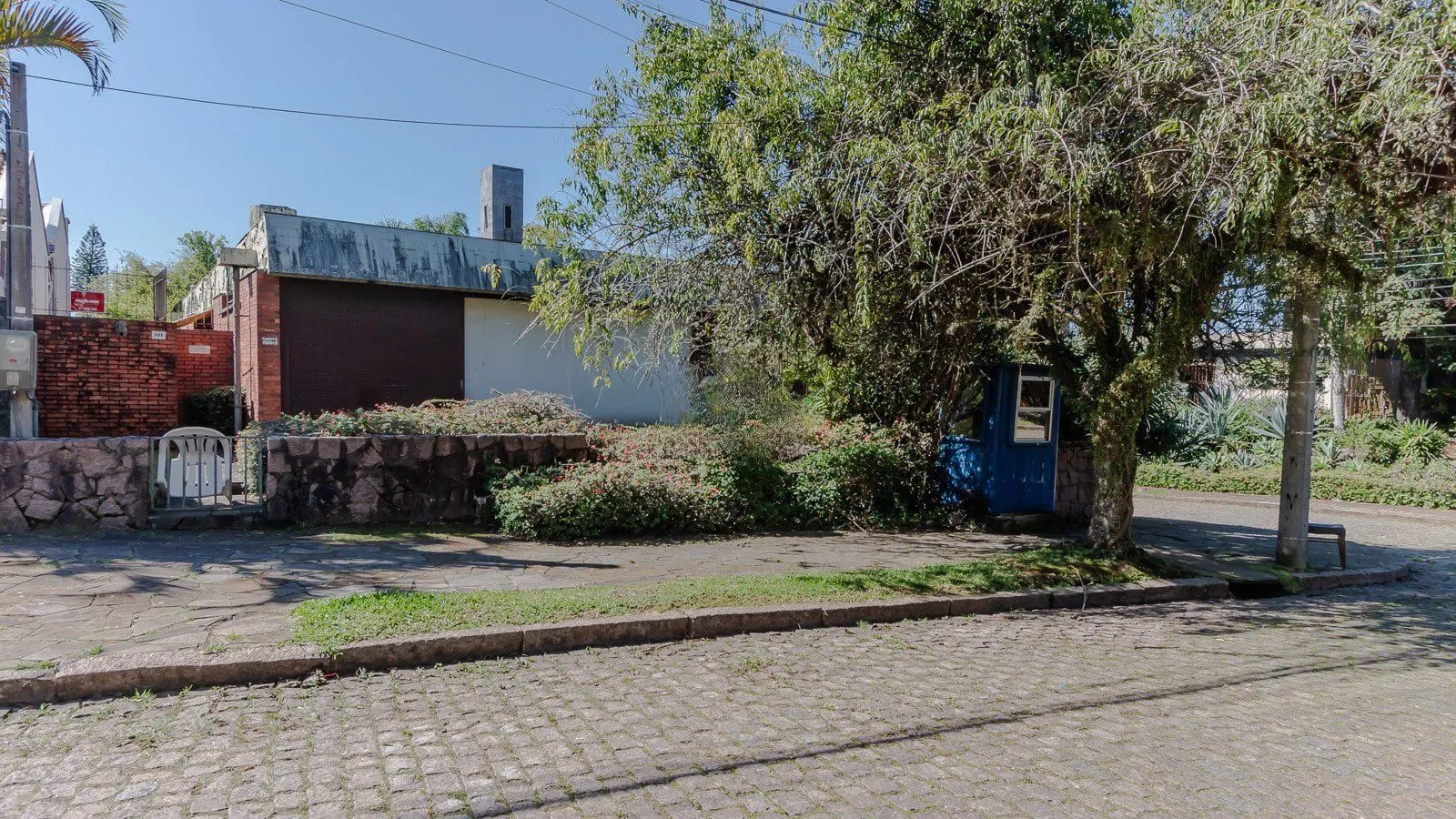 Imagem Casa com 3 dormitórios com 279.5m², no bairro Três Figueiras