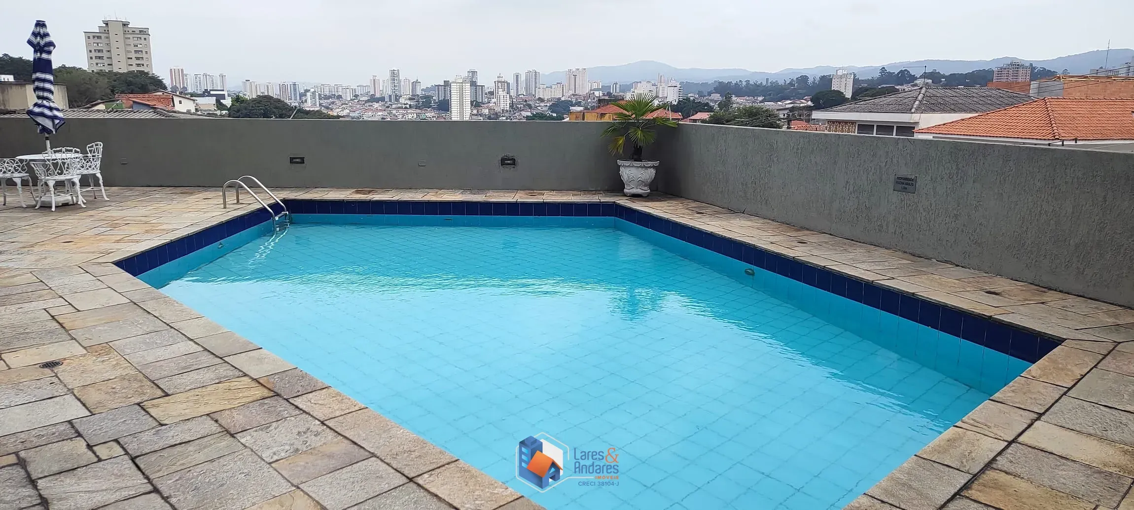 Imagem APTO COM 190M² 4 DORMS, SENDO 2 SUÍTES, ARMARIOS PLANEJADOS, COM 4 VAGAS LIVRES, 1 POR ANDAR, LAZER - OPORTUNIDADE AGUA FRIA