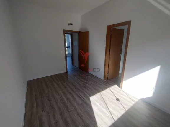 Imagem Casa geminada com Duas Suítes