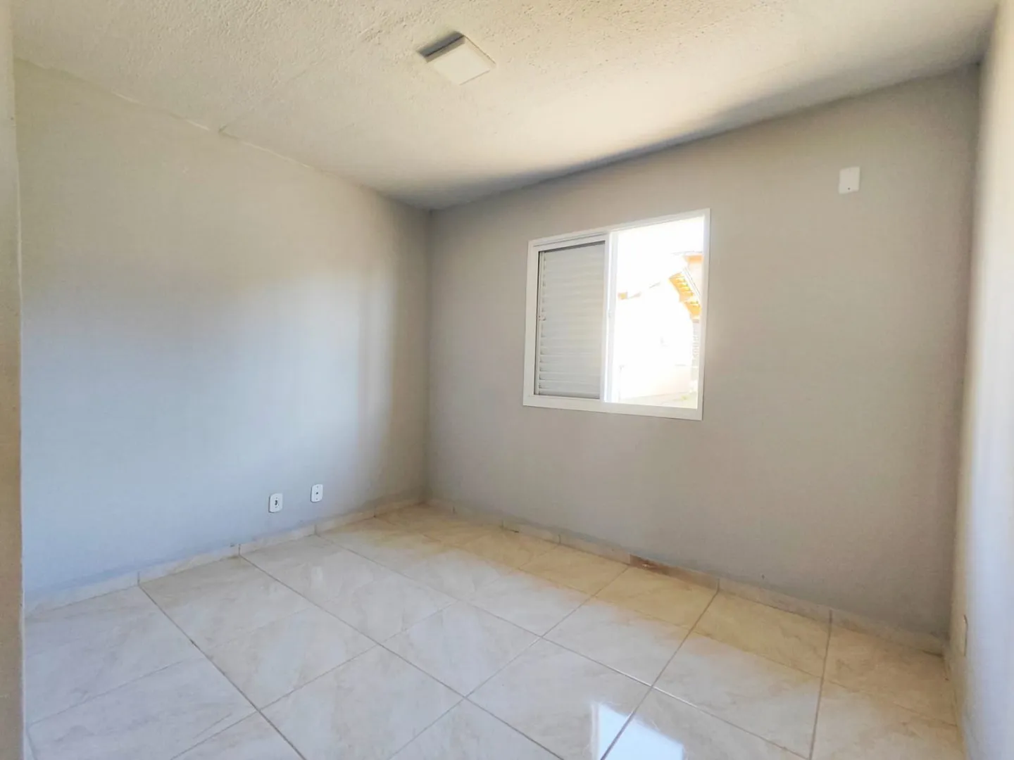 Imagem Casa - Sobrado a venda no Centro de Viamão
