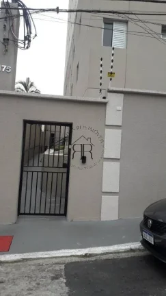Imagem Imóvel seminovo Prédio de torre única, com amplo hall, 3 apartamentos por andar, elevadores amplo...