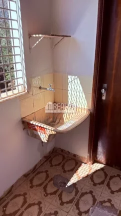 Imagem Apartamento para alugar no bairro Vila Olímpica, Uberaba - 3 dormitórios