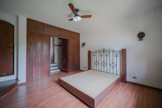 Imagem Casa com 6 dormitórios à venda, 490 m² por R$ 1.060.000,00 - Centro (Cotia) - Cotia/SP