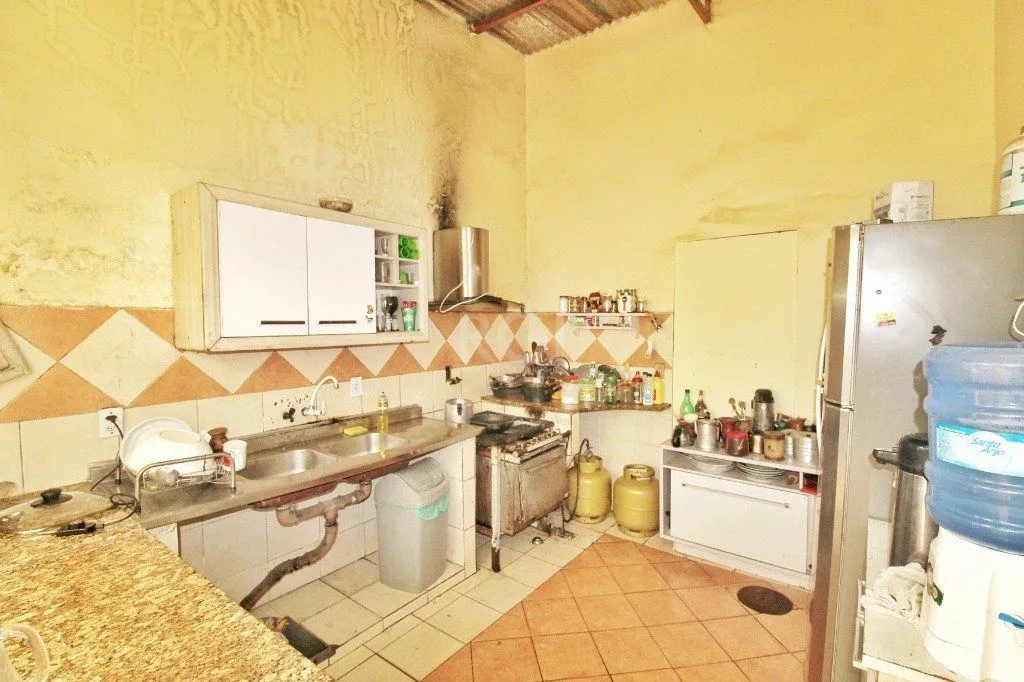 Imagem Loja para Venda - 60m², 0 dormitórios, 3 vagas - Petrópolis
