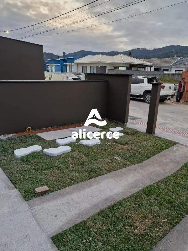 Imagem Casa Geminada à venda l 2 Dormitórios l 45m² l Bela Vista - Palhoça/SC