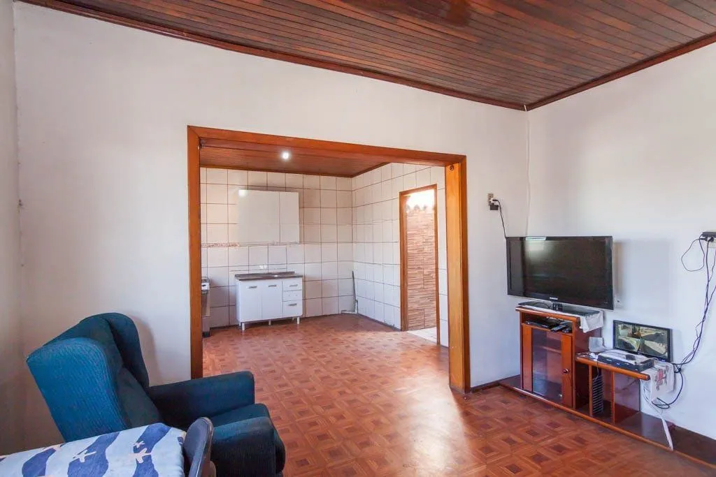 Imagem Casa com 3 quarto e 230m² à venda em Farrapos, Porto Alegre.
