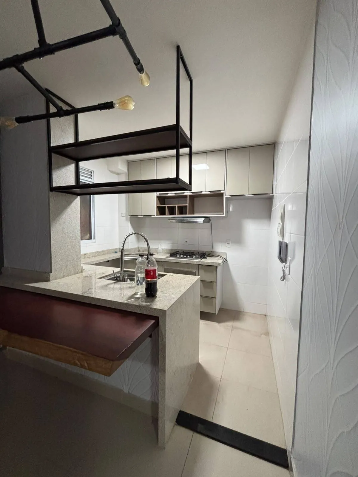 Imagem Apartamento 2 quartos, 1 banheiro - segundo andar- elevador. Coophema.