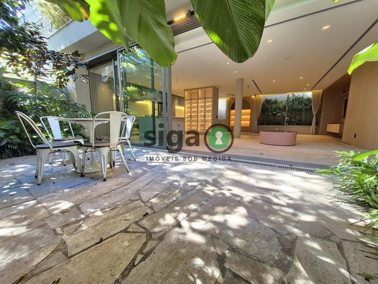 Imagem Casa em Condomínio a venda no Cidade Jardim com 5 quartos