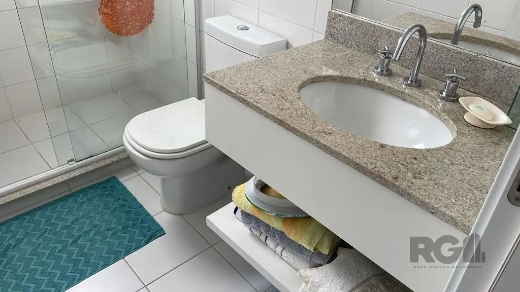 Imagem Casa no Condomínio Rossi 4 Dormitórios