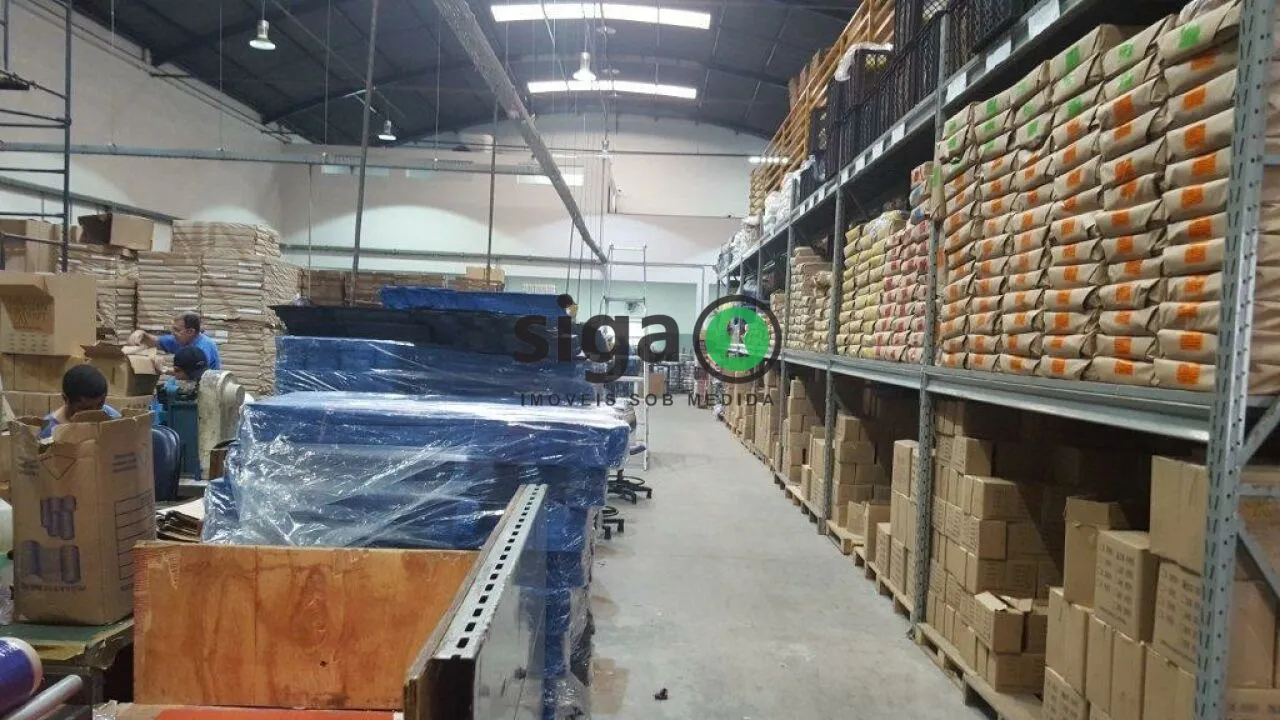 Imagem GALPÃO COMERCIAL 1.000 m² - 8 VAGAS - LOCALIZAÇÃO PRIVILEGIADA