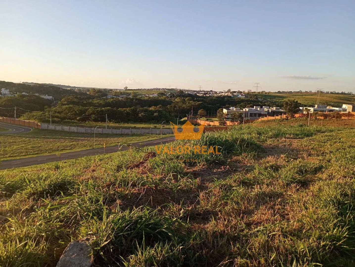 Imagem Terreno Exclusivo no Alphaville Dom Pedro Zero, 412 m2, R$ 990 mio