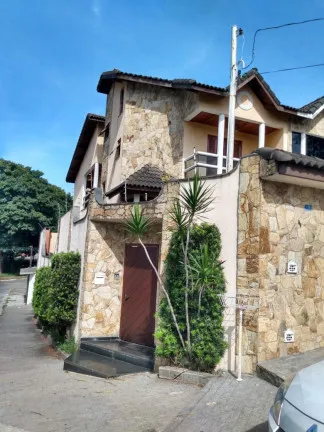 Imagem Sobrado com 3 Quartos à Venda, 200 m² em Jardim Santa Mena - Guarulhos