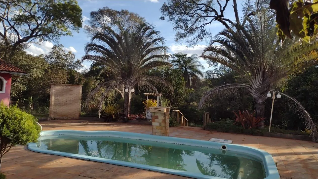 Imagem Vendo um ótimo sítio em Esmeraldas/MG ,com 8.000 m² de terreno