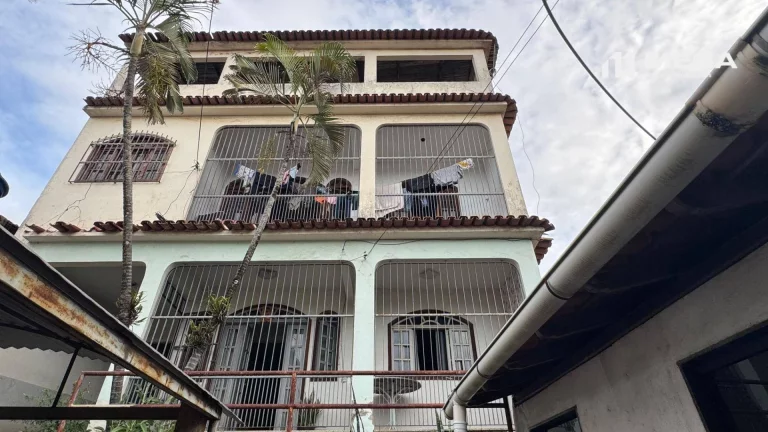 Imagem Casa com 3 dormitórios à venda, 118 m² por R$ 700.000,00 - Campo Grande - Cariacica/ES