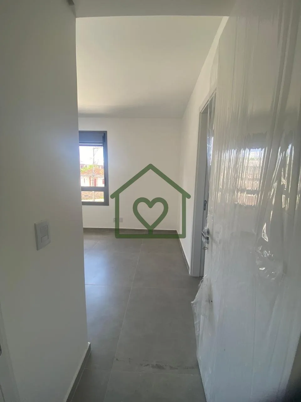 Imagem Excelente apartamento à VENDA no Bairro Chácara das Pedras!
Imóvel NOVO (nunca habitado), com 2 d...