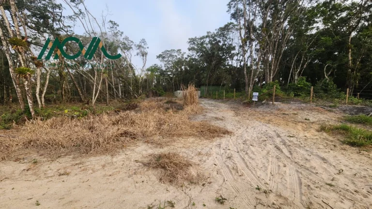 Imagem Terreno Limpo e Demarcado a 3 Quadras do Asfalto no Balneário Uirapuru - Pronto para Construir!