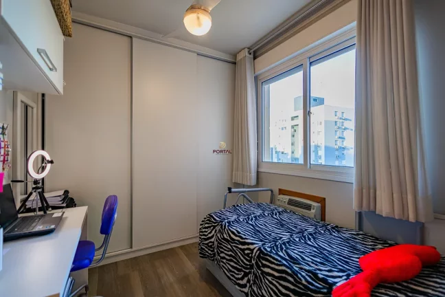 Imagem Apartamento para venda no bairro Chácara das Pedras em Porto Alegre
