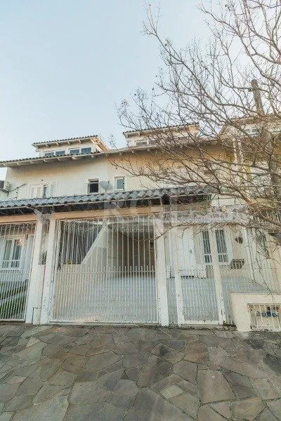 Imagem Casa para Venda - 137m², 3 dormitórios, sendo 3 suites, 2 vagas - Hípica