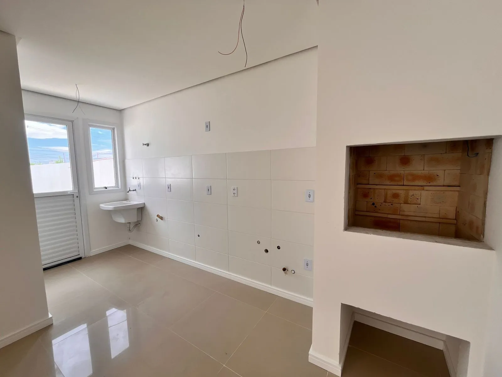 Imagem Casa no Bairro Aberta dos Morros - 3 Dormitórios Sendo 2 Suítes