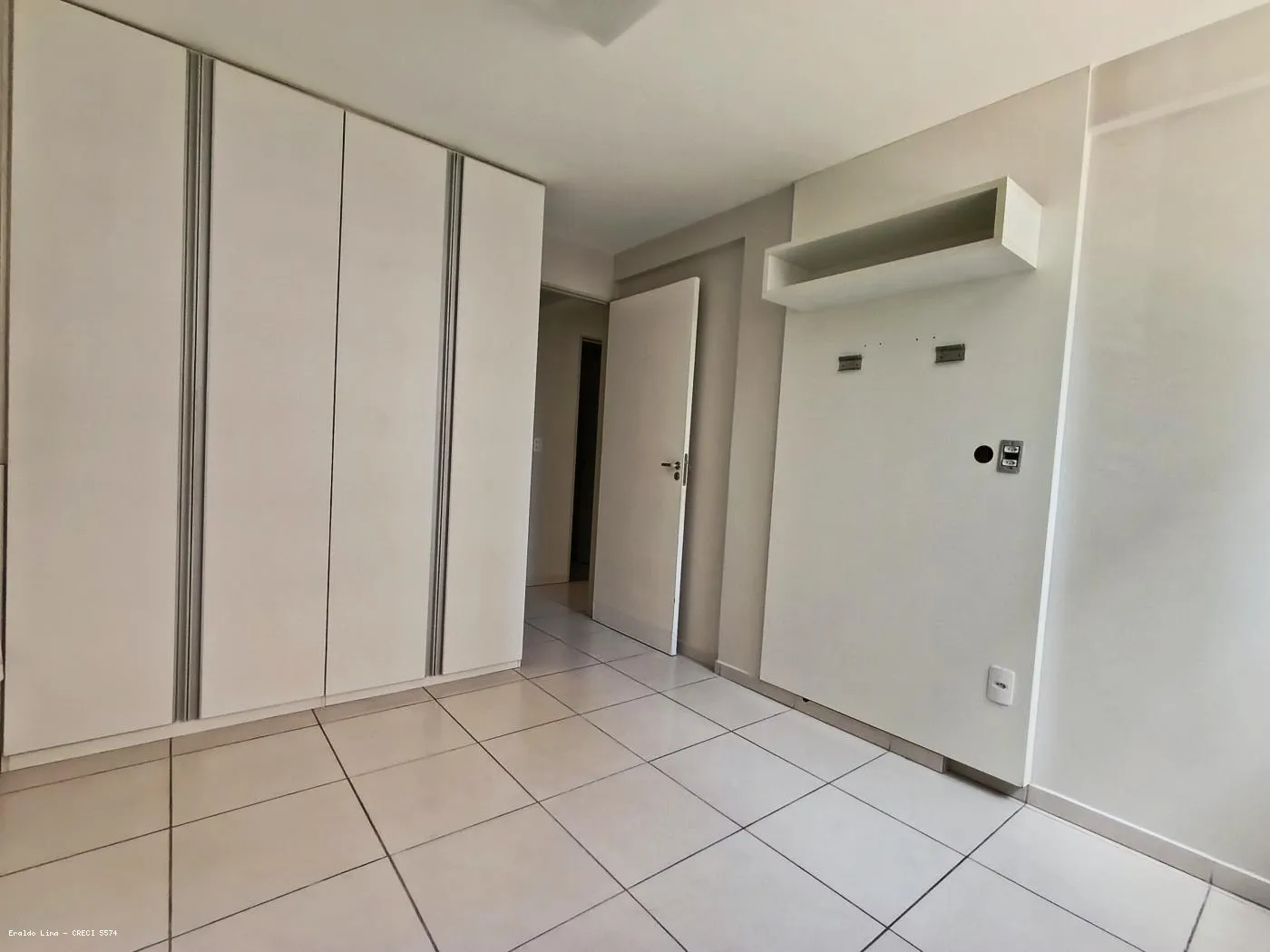 Imagem Apartamento para Venda em Maceió, Jatiúca, 3 dormitórios, 1 suíte, 3 banheiros, 2 vagas