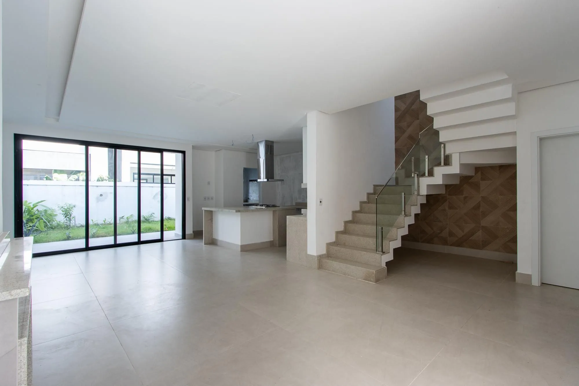 Imagem Casa de condomínio, 3 dormitórios, 3 suítes.