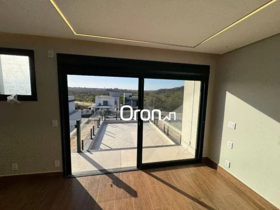 Imagem Sobrado à venda, 244 m² por R$ 2.150.000,00 - Jardins Porto - Senador Canedo/GO