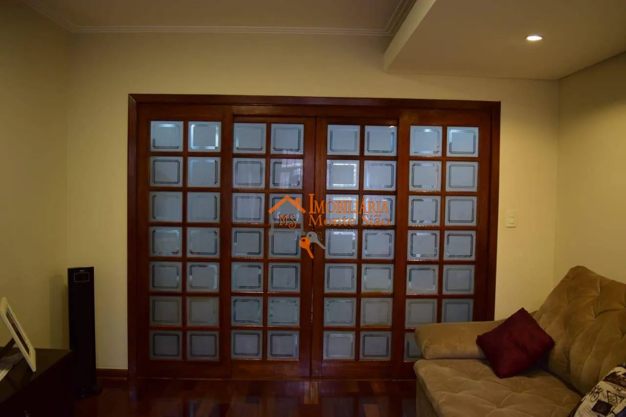 Imagem Casa com 4 dormitórios à venda, 315 m² por R$ 1.100.000,00 - Ponte Grande - Guarulhos/SP