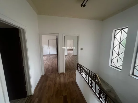 Imagem Casa Comercial de Alto Padrão no Jardim Europa, São Paulo-SP: 14 Salas, 9 Banheiros, 10 Vagas de Garagem, 600m².