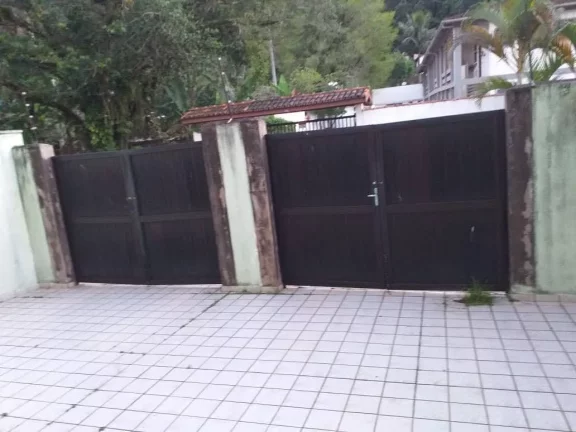 Imagem Próximo a praia - Apartamento em Ubatuba - Praia da Sununga - Lázaro