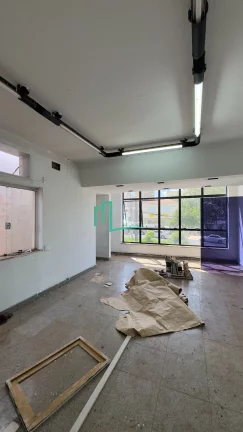 Imagem Imóvel muito bem localizado em área nobre de Ribeirão, ao lado de bancos e ótimos comércios.
