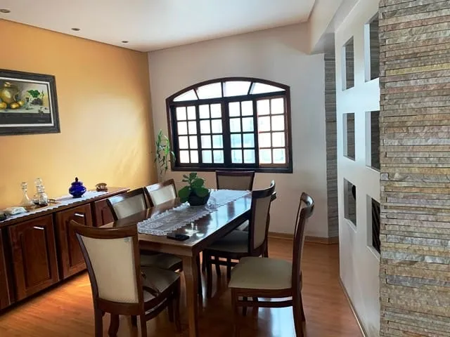 Imagem Casa à venda 3 Quartos, 2 Suites, 5 Vagas, 720M², Jardim Residencial Doutor Lessa, Pindamonhangaba - SP