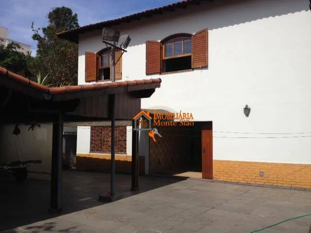 Imagem Sobrado com 4 dormitórios à venda, 530 m² por R$ 2.000.000,00 - Vila Galvão - Guarulhos/SP
