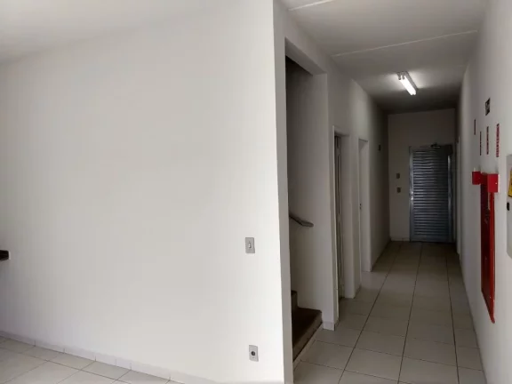 Imagem Galpão/Depósito/Armaz?(C)m à Venda, 4.068 m por R$ 12.000.000
