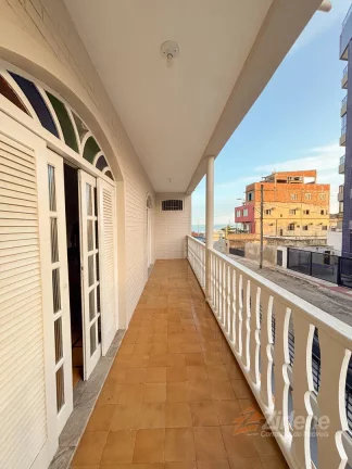 Imagem Casa de 2 pavimentos e com 6 Quartos proximo a praia do riacho