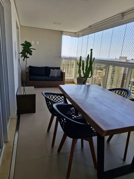 Imagem Apartamento de 167m² Localizado no Condomínio Mont Royal.