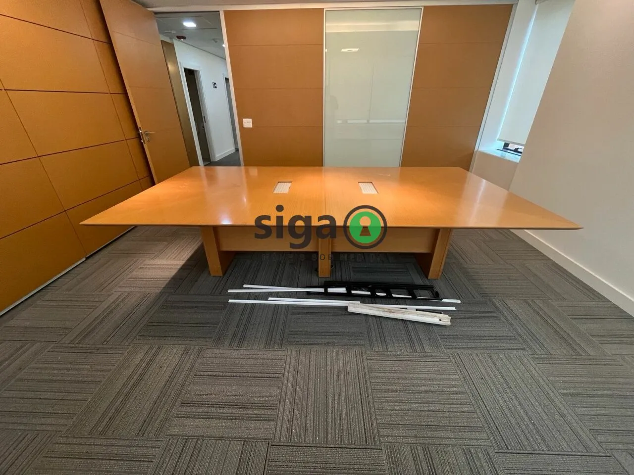 Imagem Sala Comercial e 4 banheiros para Locação, 290 m² por R$ 41.000,00