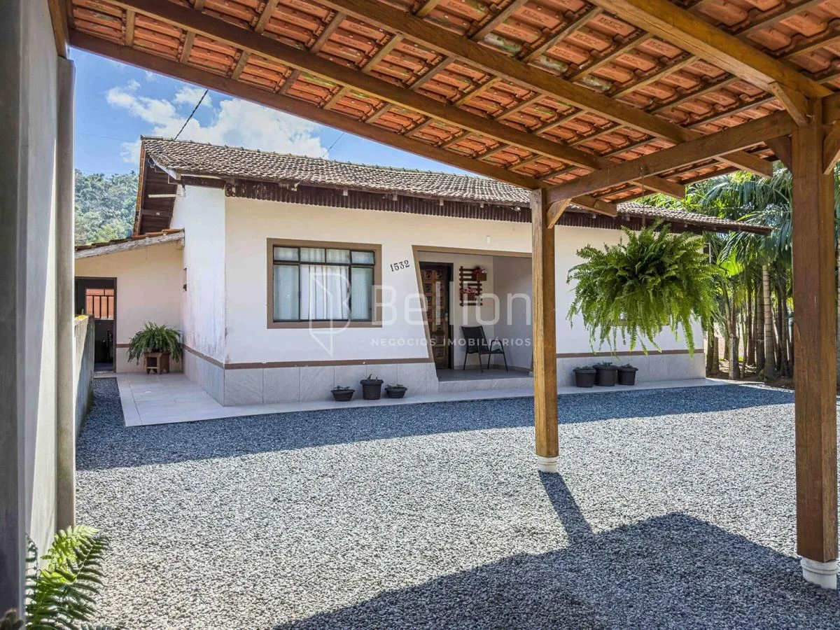 Imagem Casa com 4 quartos no Ribeirão das Pedras em Indaial